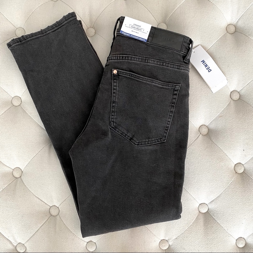 H&M • Coupe Droite • Straight • High Waisted • Ankle